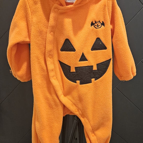 AeB Other - Cute Pumpkin Baby Onesie